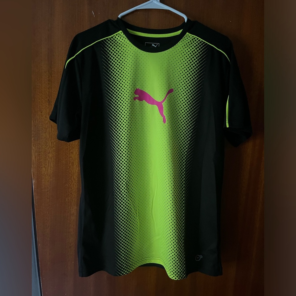 Men’s Neon M Dri Fit shirt